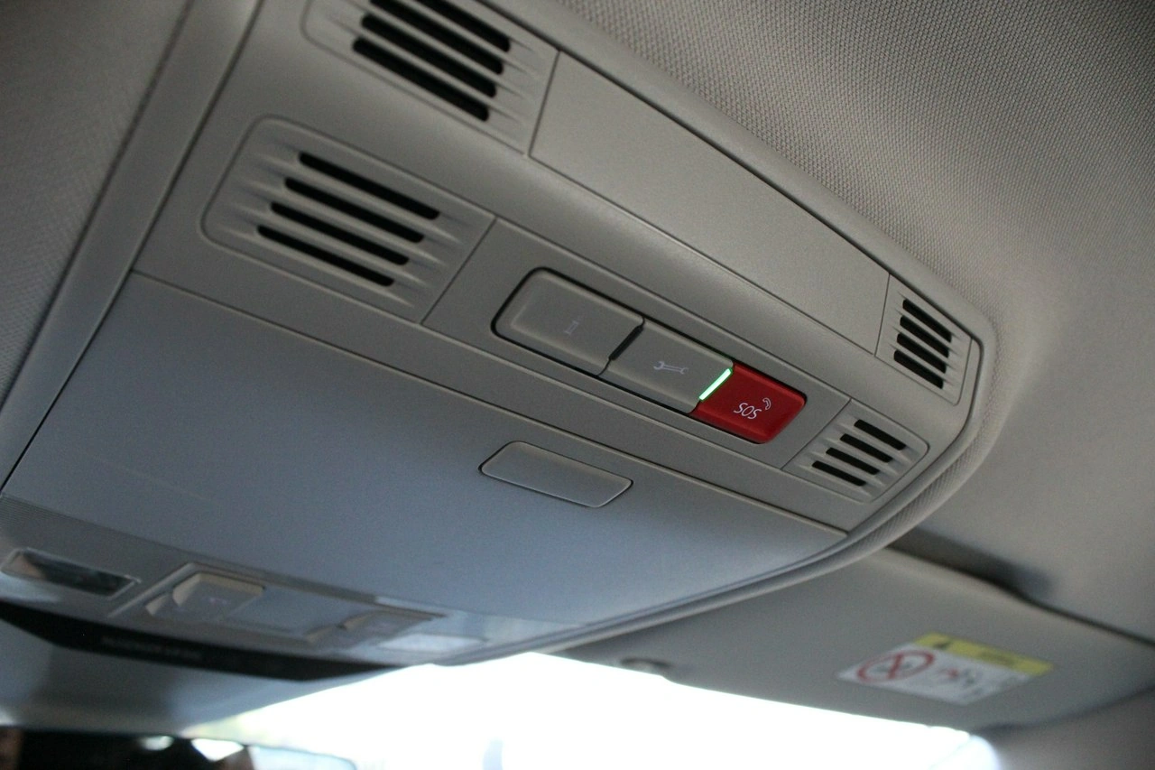 Volkswagen Passat - Zdjęcie 33