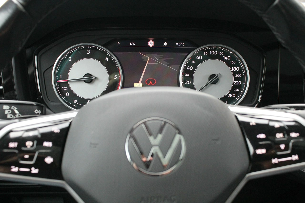 Volkswagen Touareg - Zdjęcie 31