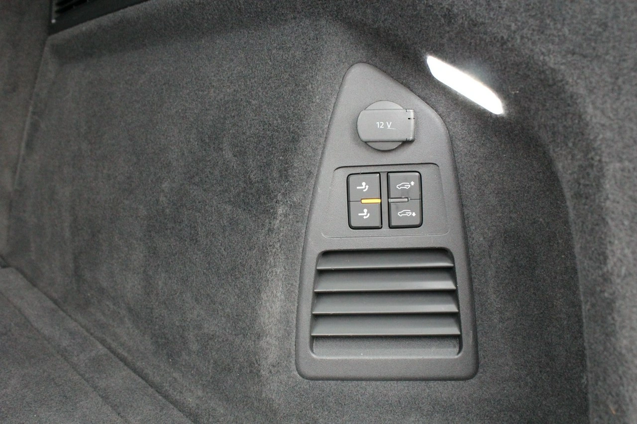 Volkswagen Touareg - Zdjęcie 37