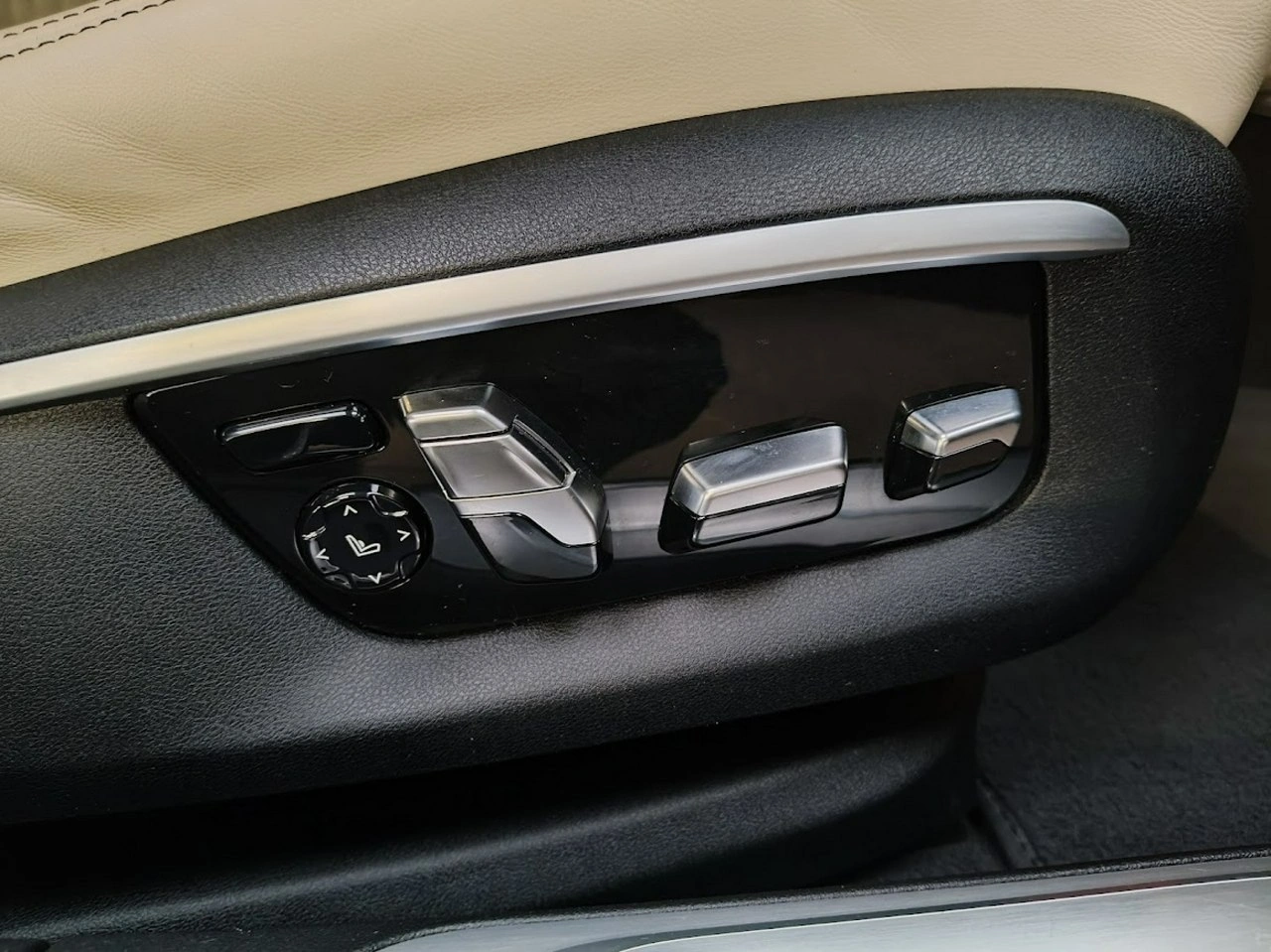 BMW 750 - Zdjęcie 23