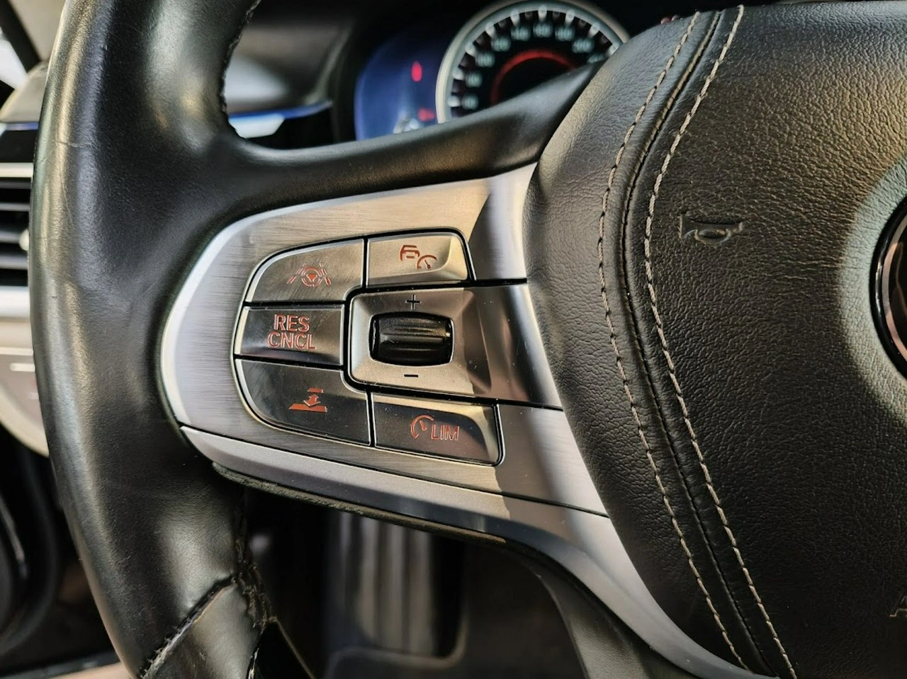 BMW 750 - Zdjęcie 26