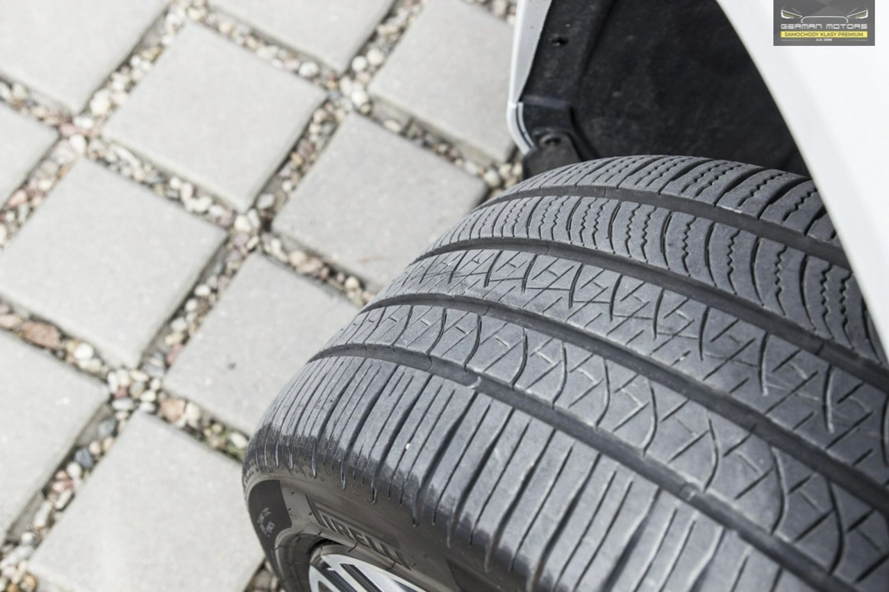 Volvo XC 90 - Zdjęcie 16