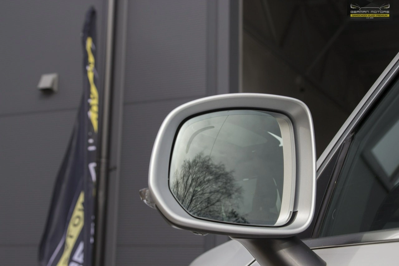 Volvo XC 90 - Zdjęcie 21