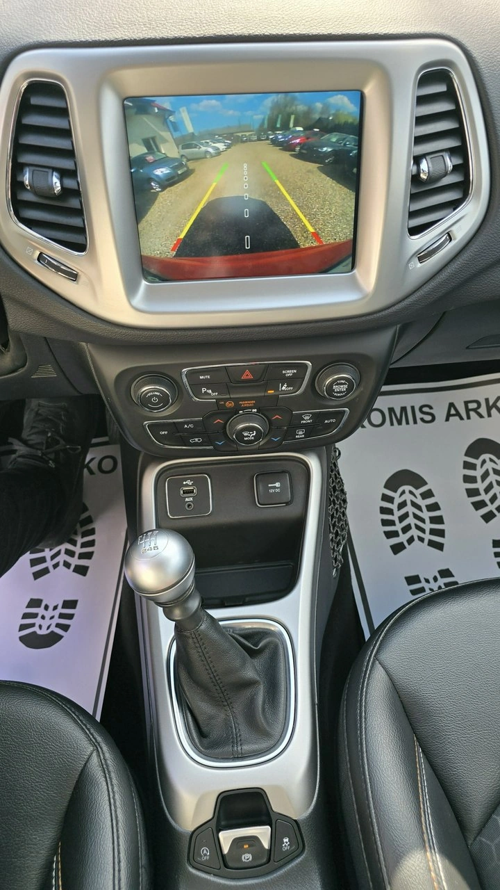 Jeep Compass - Zdjęcie 21