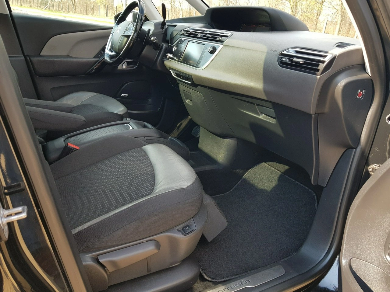 Citroën C4 Grand Picasso - Zdjęcie 17