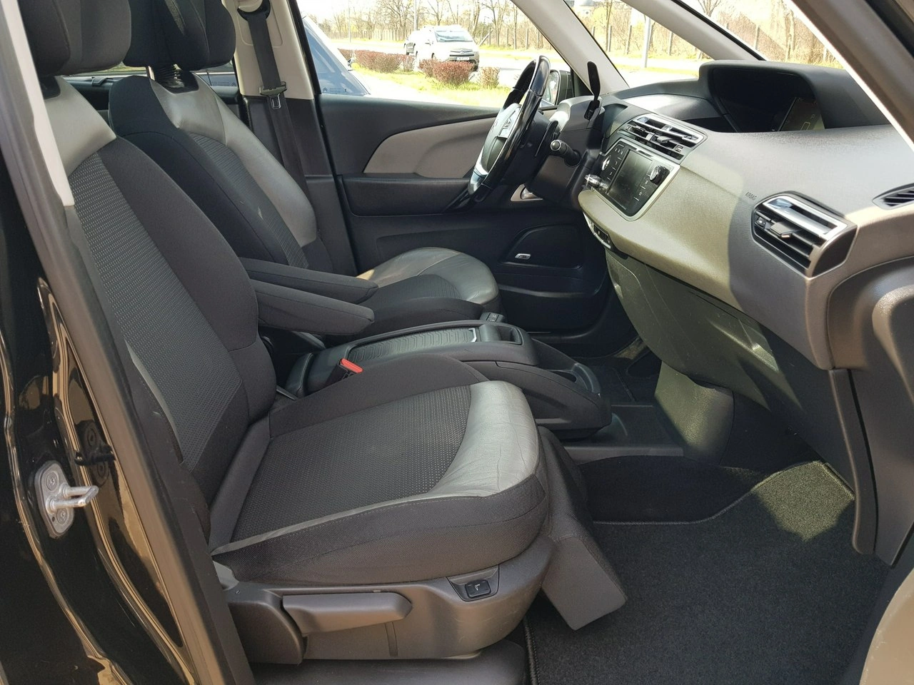 Citroën C4 Grand Picasso - Zdjęcie 18