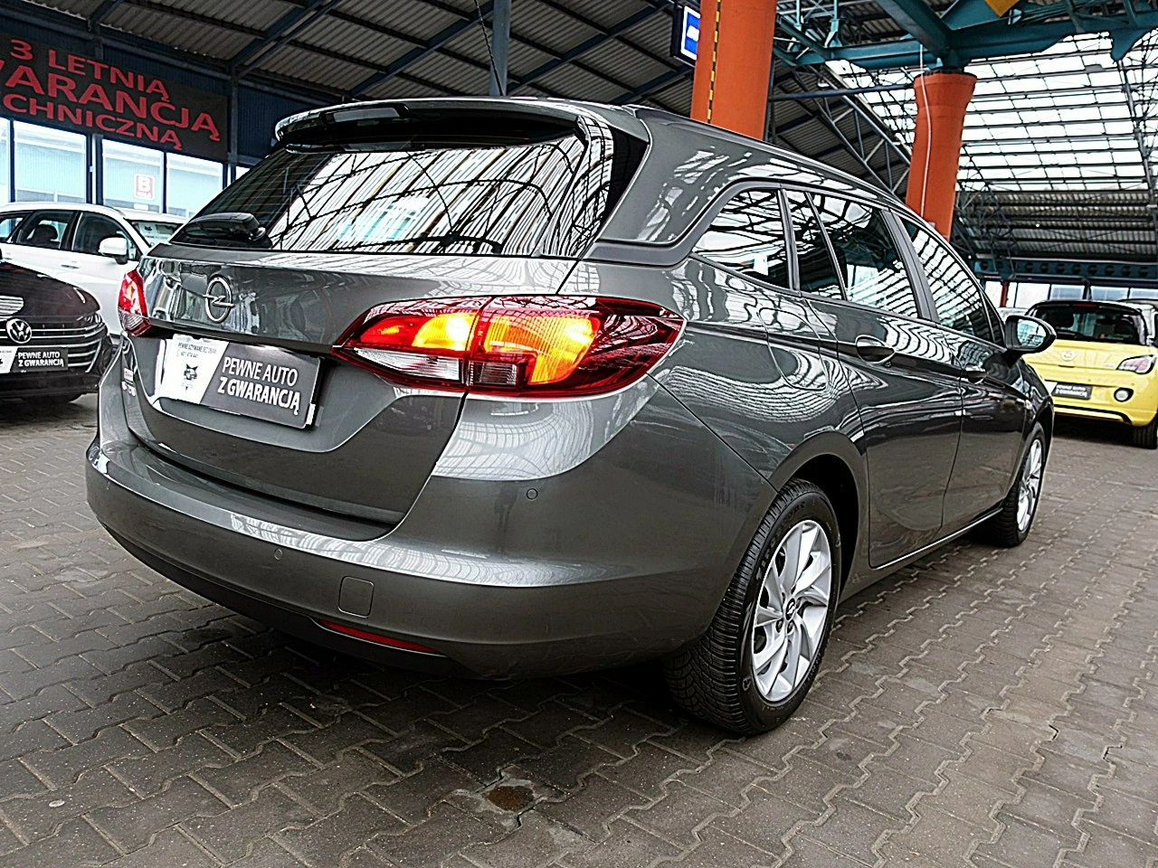 Opel Astra - Zdjęcie 75