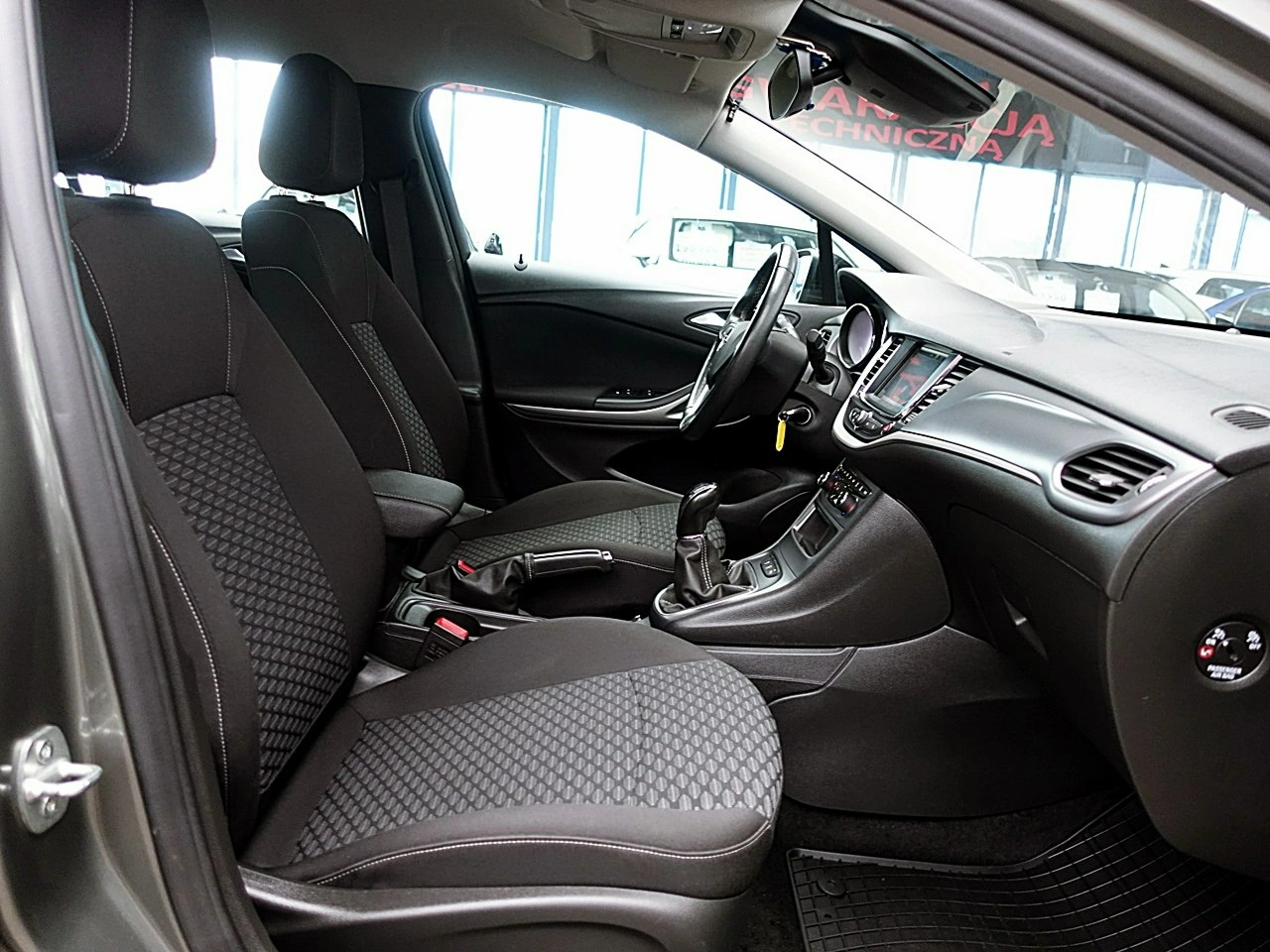 Opel Astra - Zdjęcie 10