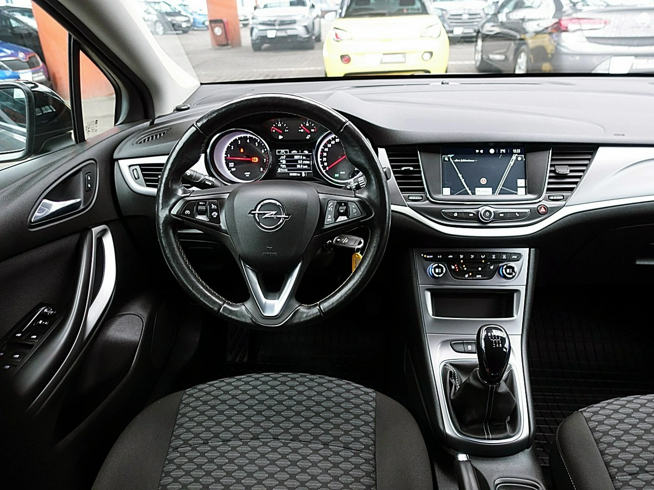 Opel Astra - Zdjęcie 13