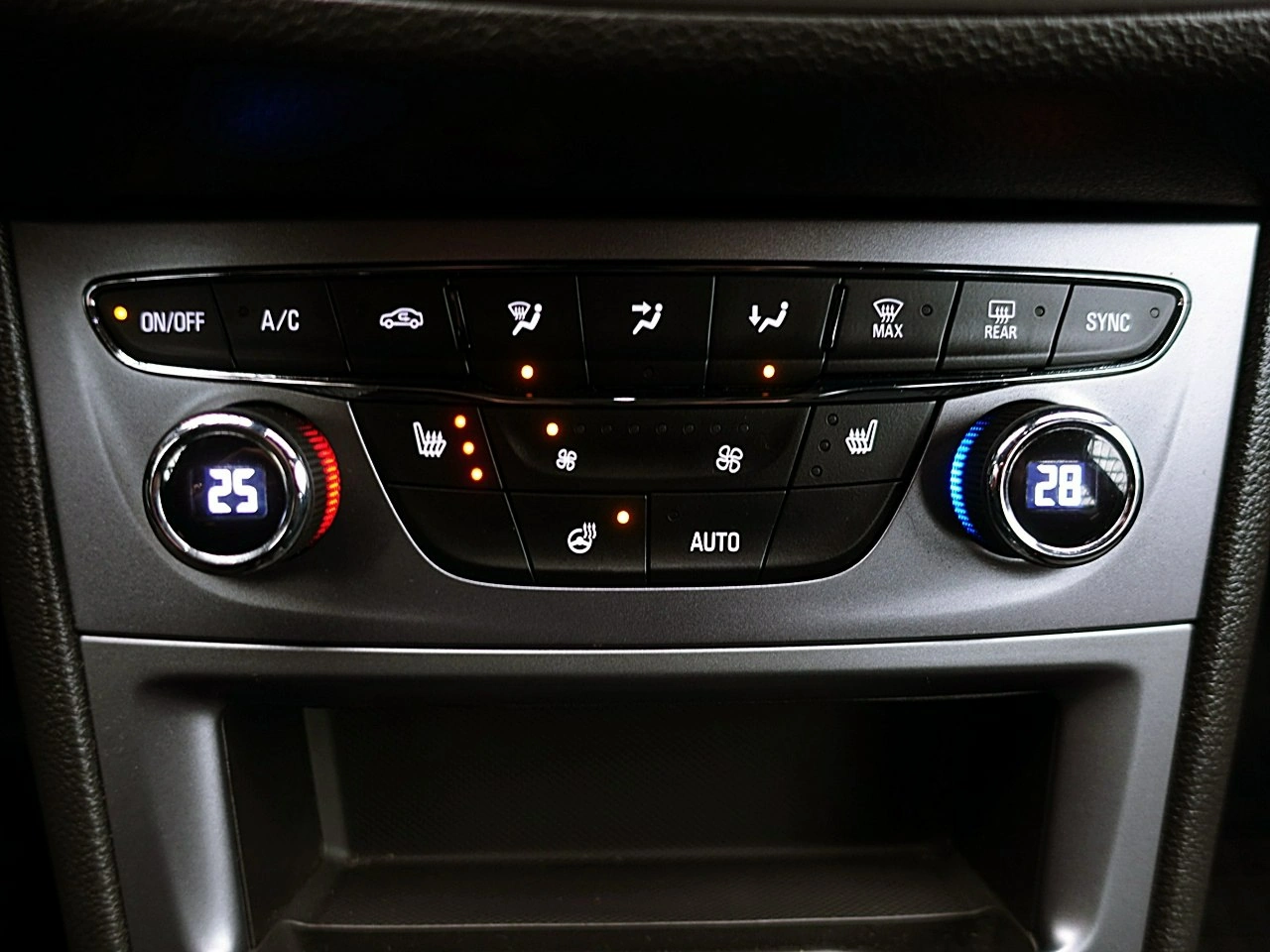 Opel Astra - Zdjęcie 16