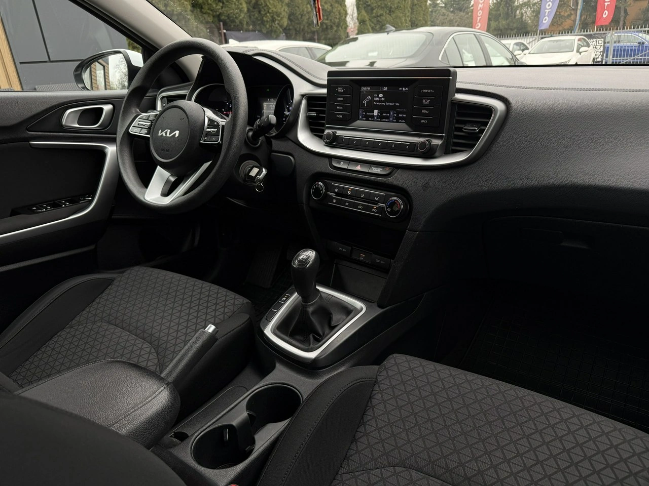 Kia Ceed - Zdjęcie 11
