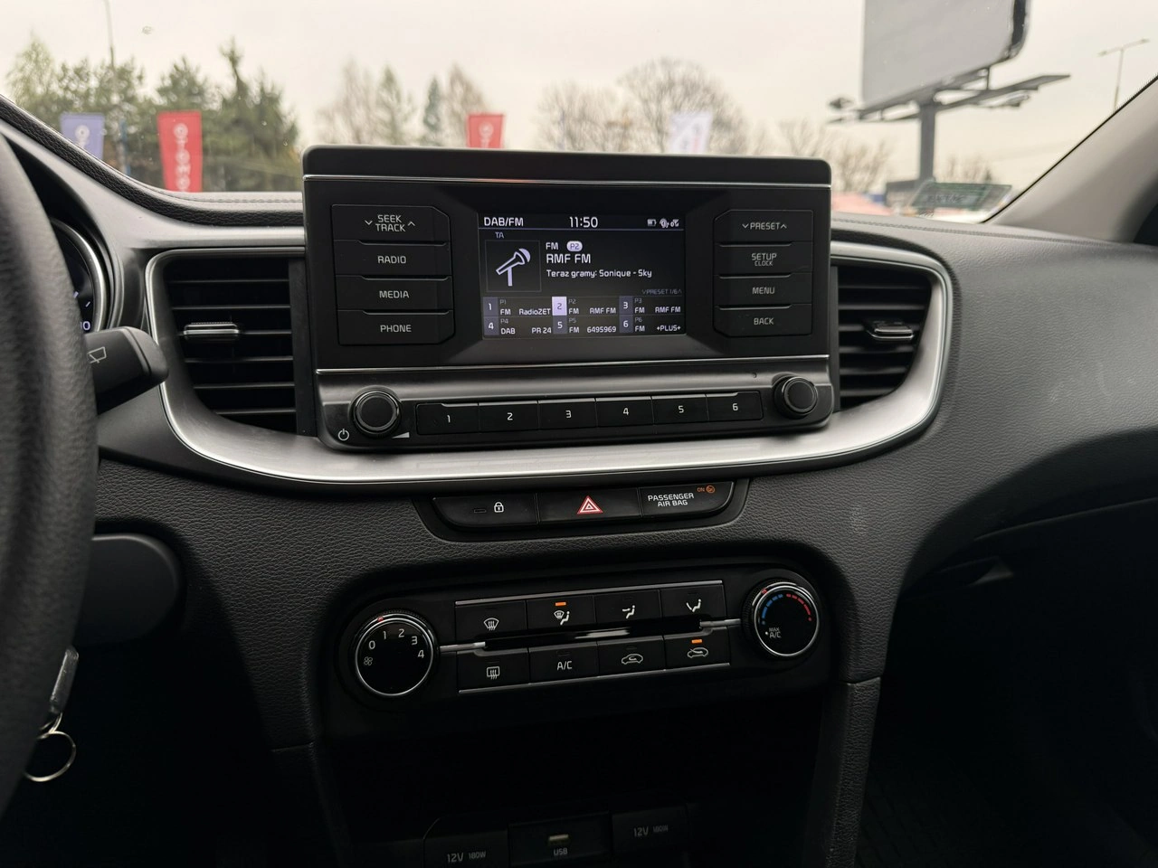 Kia Ceed - Zdjęcie 19