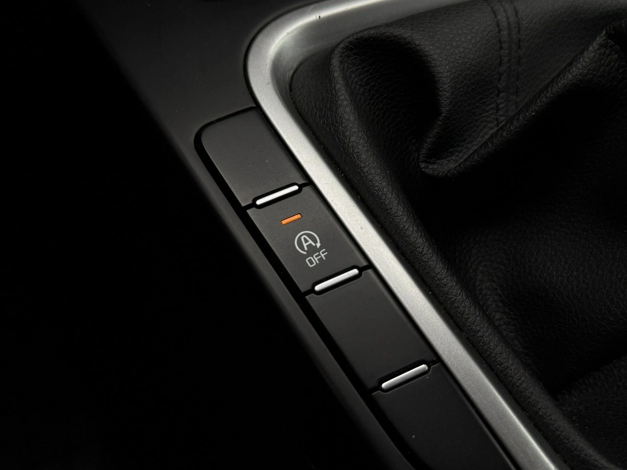 Kia Ceed - Zdjęcie 24