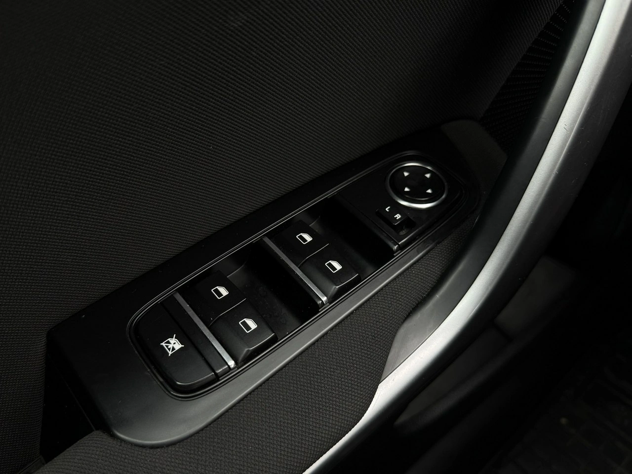 Kia Ceed - Zdjęcie 26