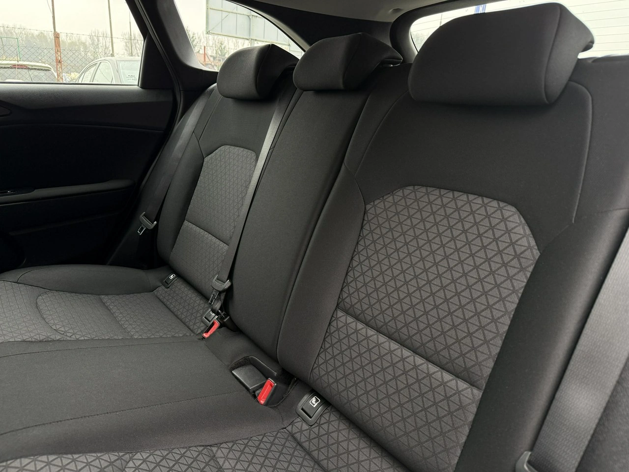 Kia Ceed - Zdjęcie 29