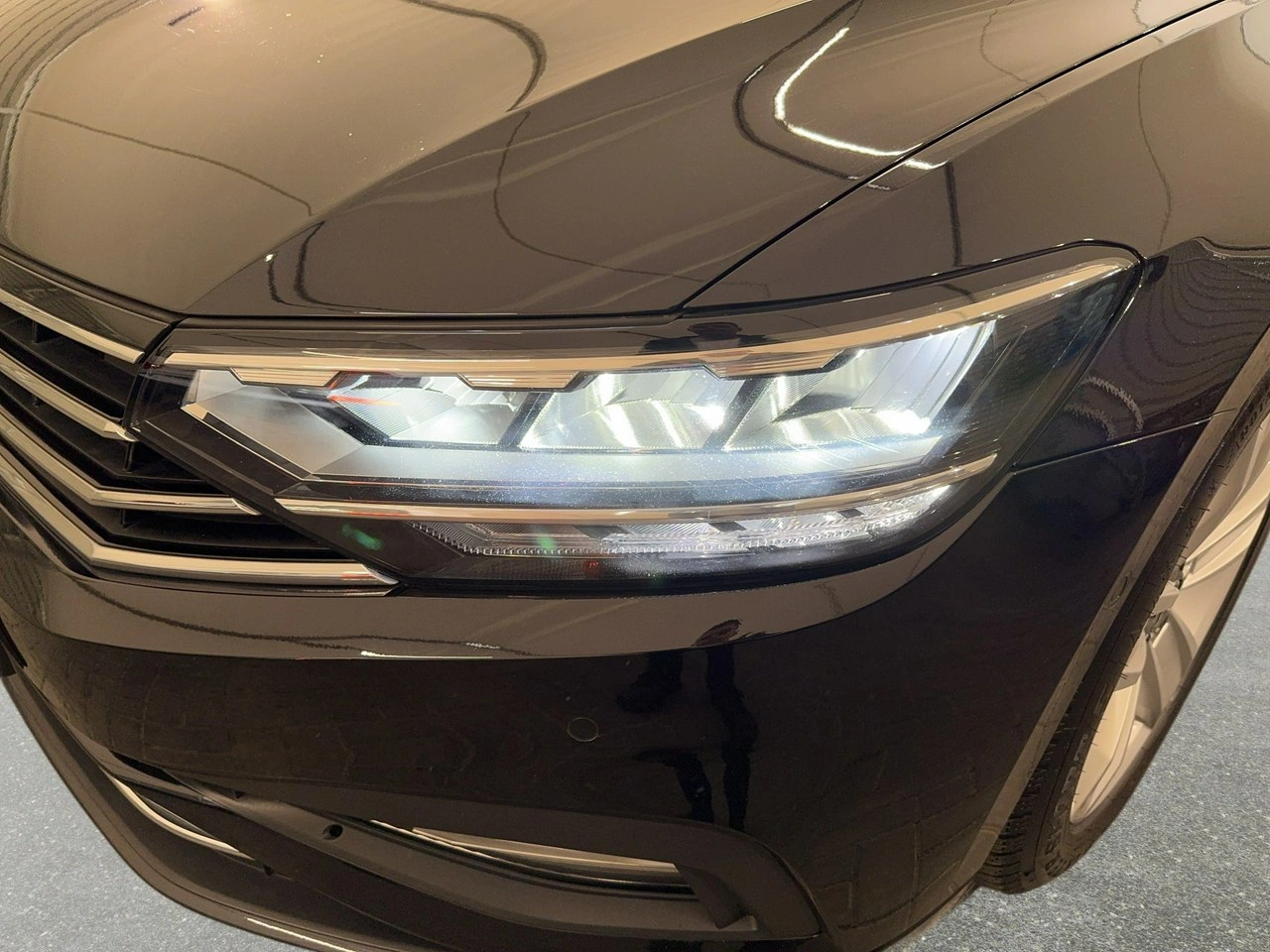 Volkswagen Passat Variant - Zdjęcie 8
