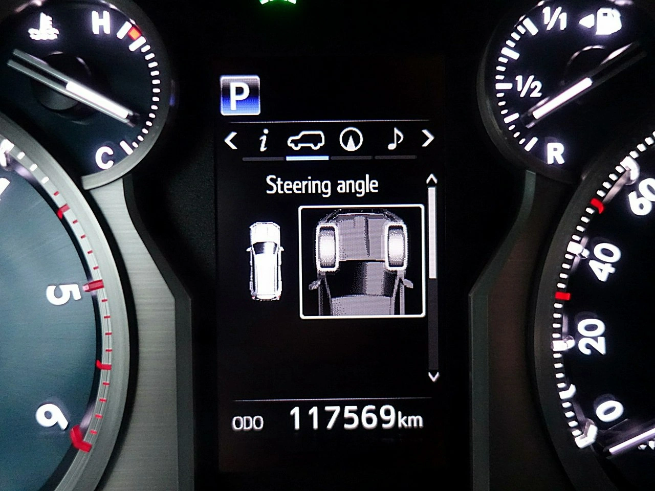 Toyota Land Cruiser - Zdjęcie 43