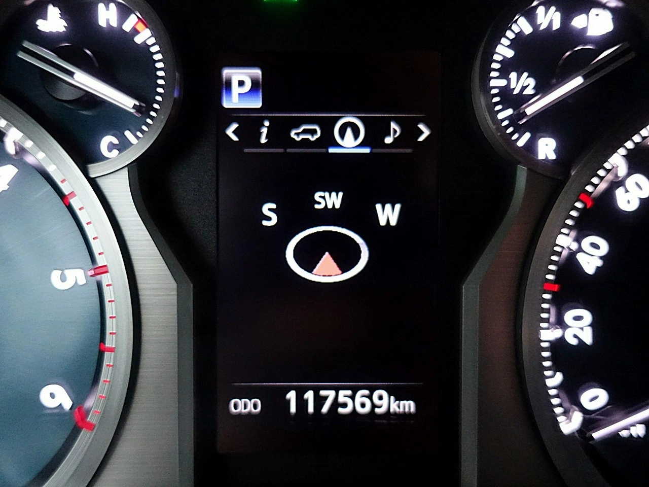 Toyota Land Cruiser - Zdjęcie 44