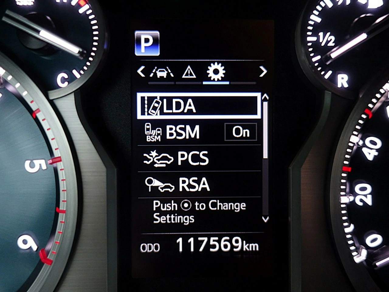 Toyota Land Cruiser - Zdjęcie 39