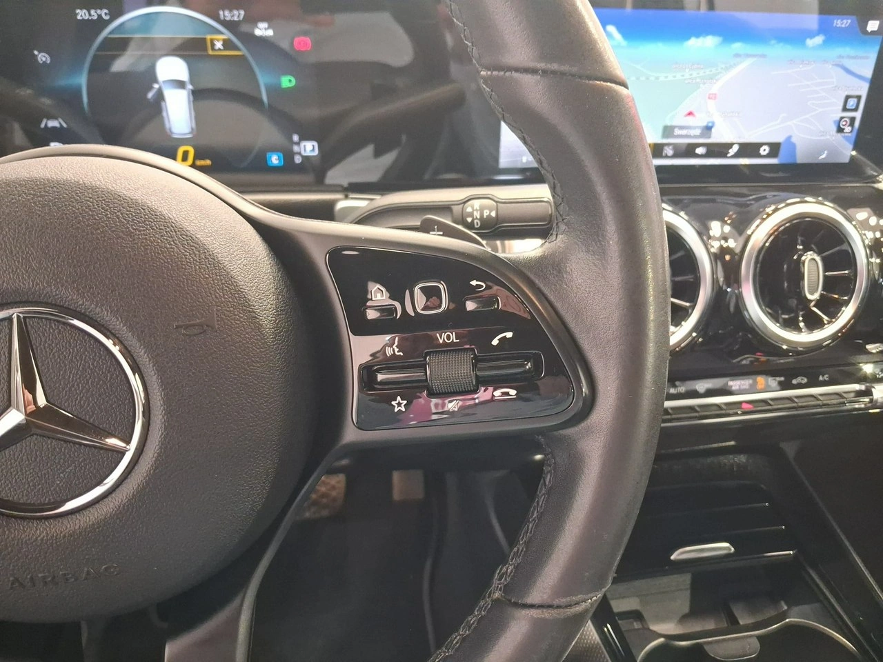 Mercedes GLB - Zdjęcie 14