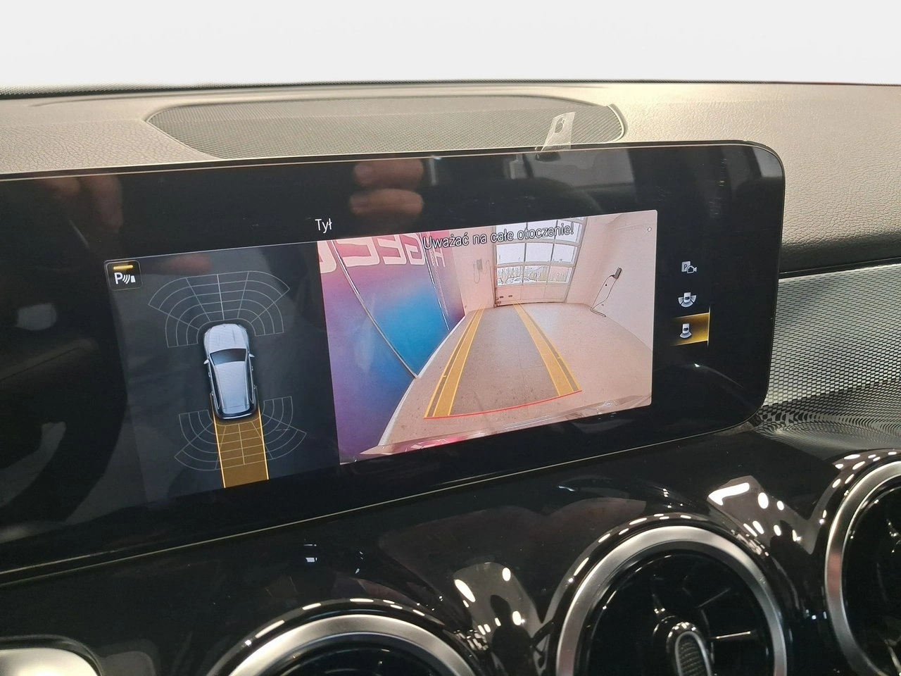 Mercedes GLB - Zdjęcie 18