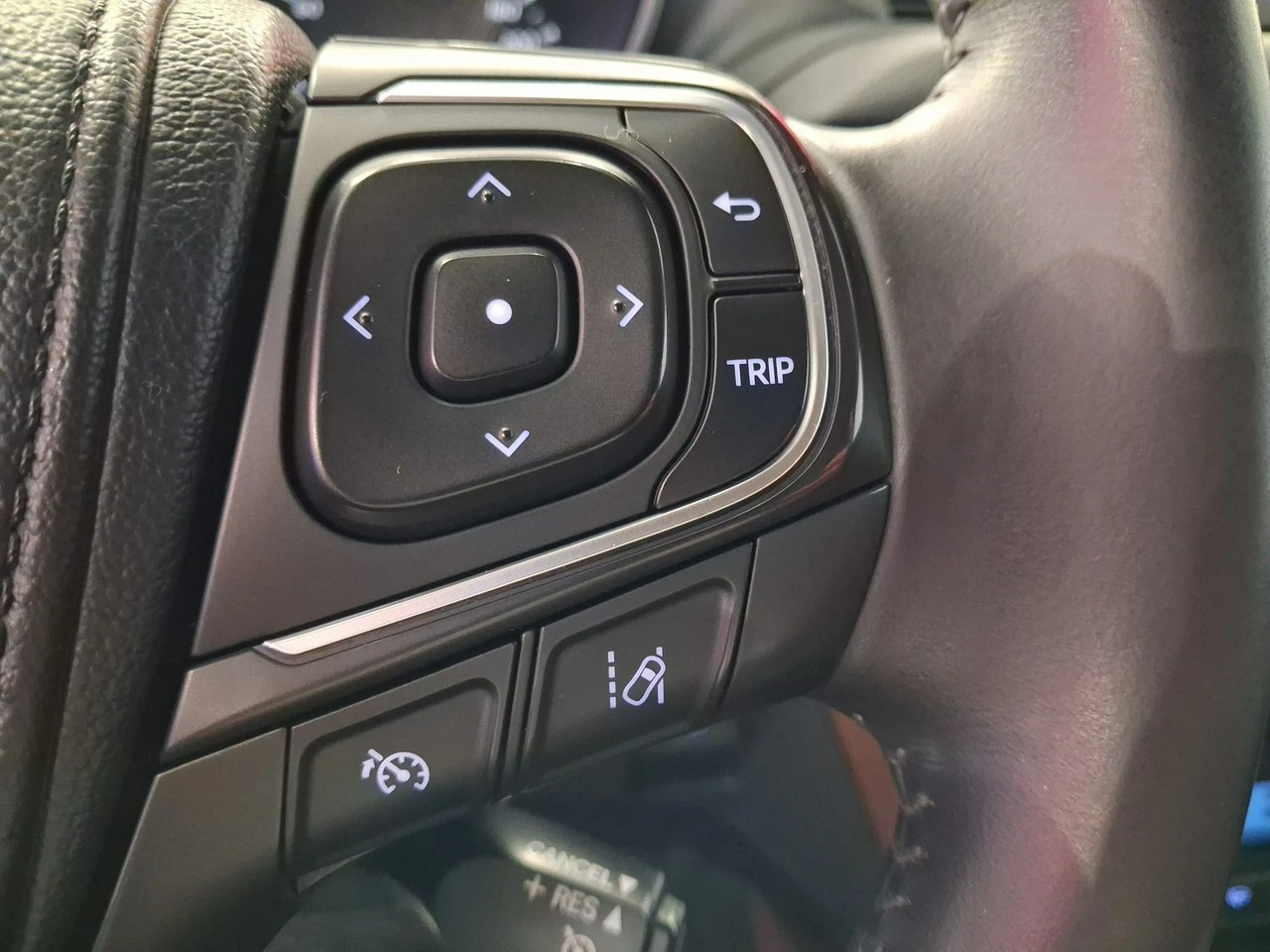 Toyota Avensis - Zdjęcie 17