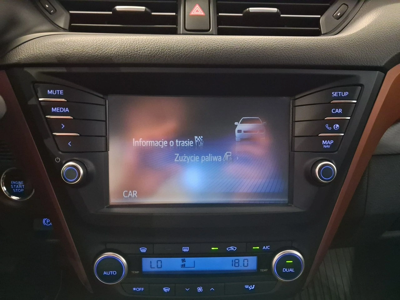 Toyota Avensis - Zdjęcie 21