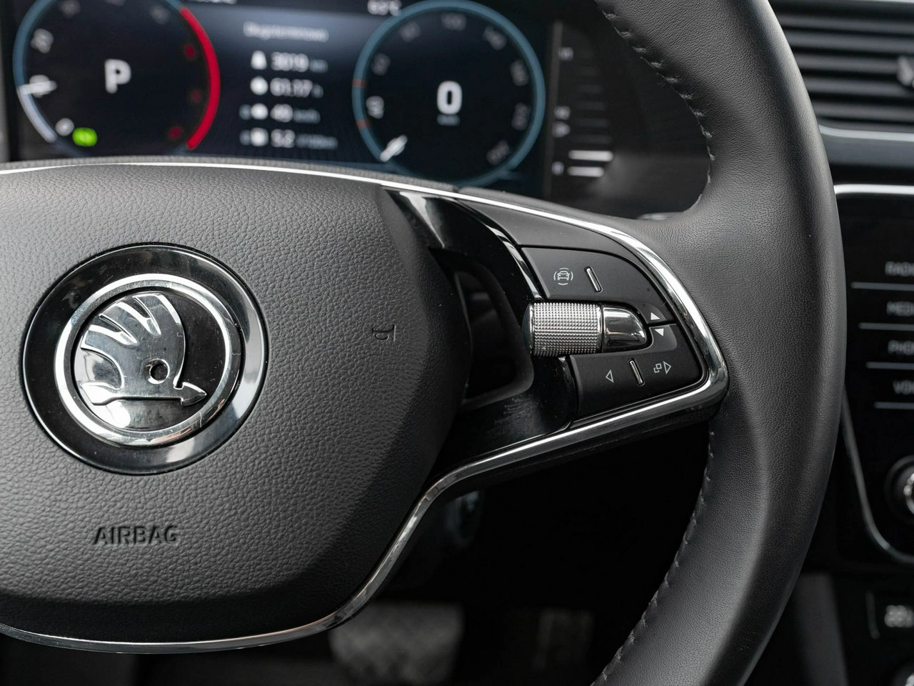 Skoda Superb - Zdjęcie 16