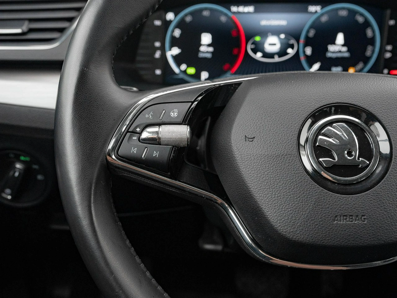 Skoda Superb - Zdjęcie 15