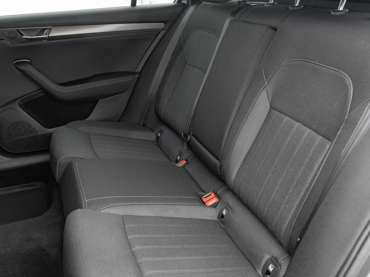 Skoda Superb - Zdjęcie 24