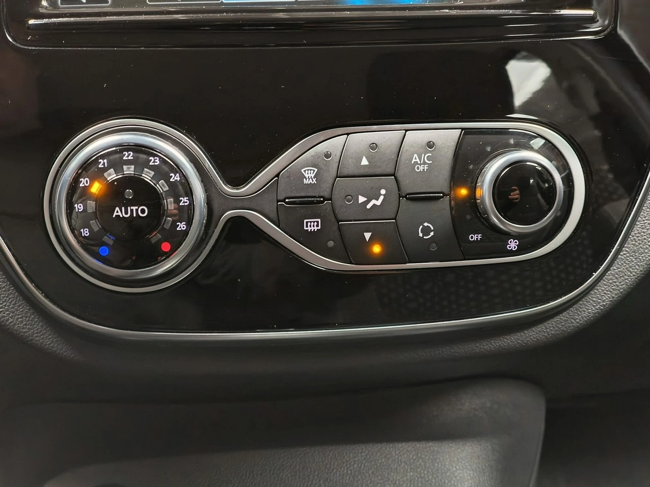 Renault Captur - Zdjęcie 33