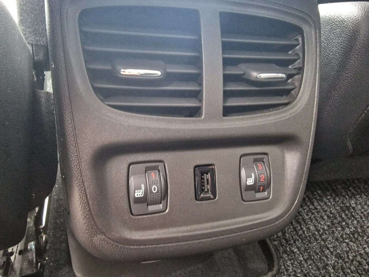 Opel Grandland X - Zdjęcie 20