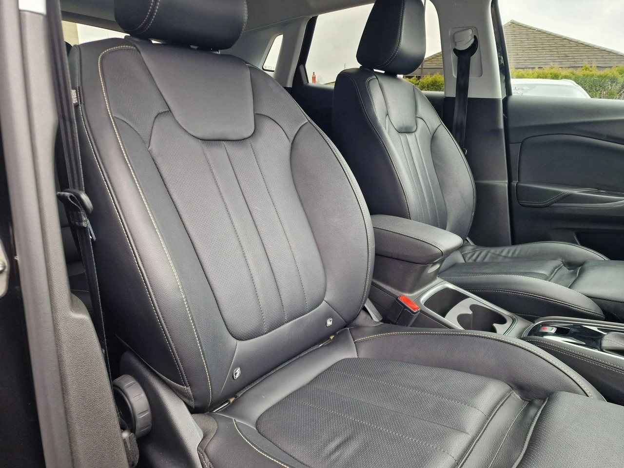 Opel Grandland X - Zdjęcie 24