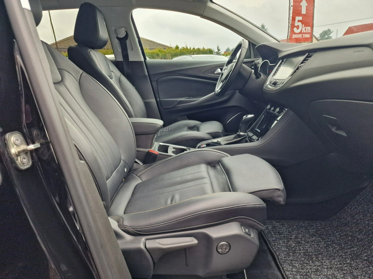 Opel Grandland X - Zdjęcie 25