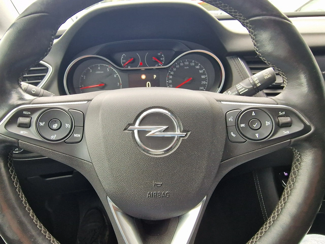 Opel Grandland X - Zdjęcie 34