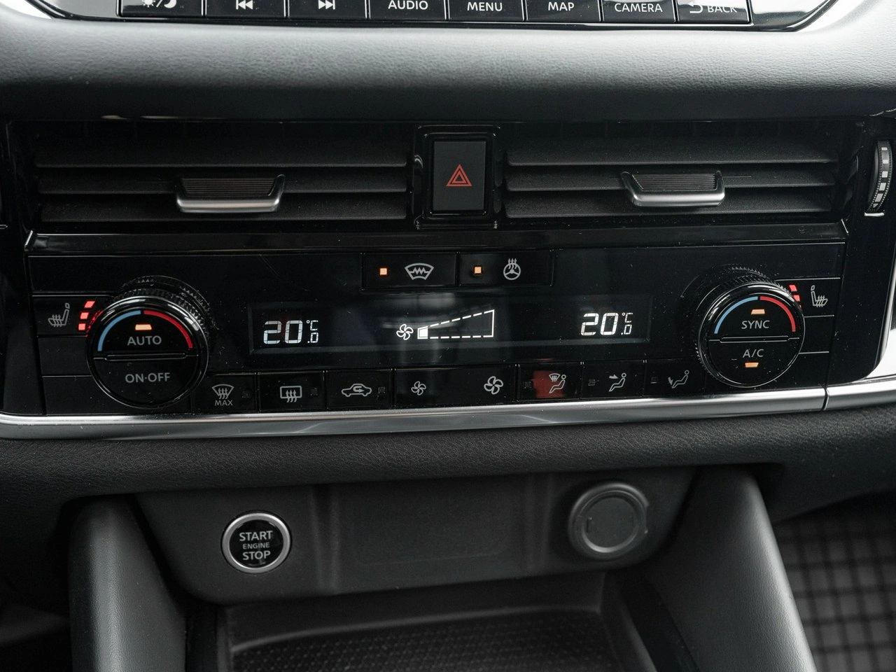 Nissan Qashqai - Zdjęcie 17