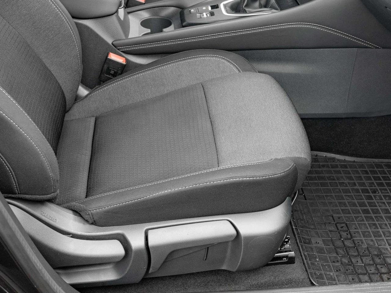 Nissan Qashqai - Zdjęcie 33