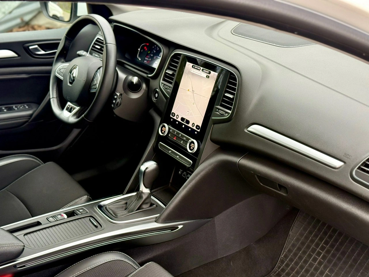 Renault Megane - Zdjęcie 17