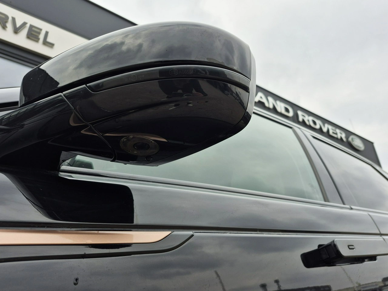 Land Rover Range Rover Velar - Zdjęcie 13