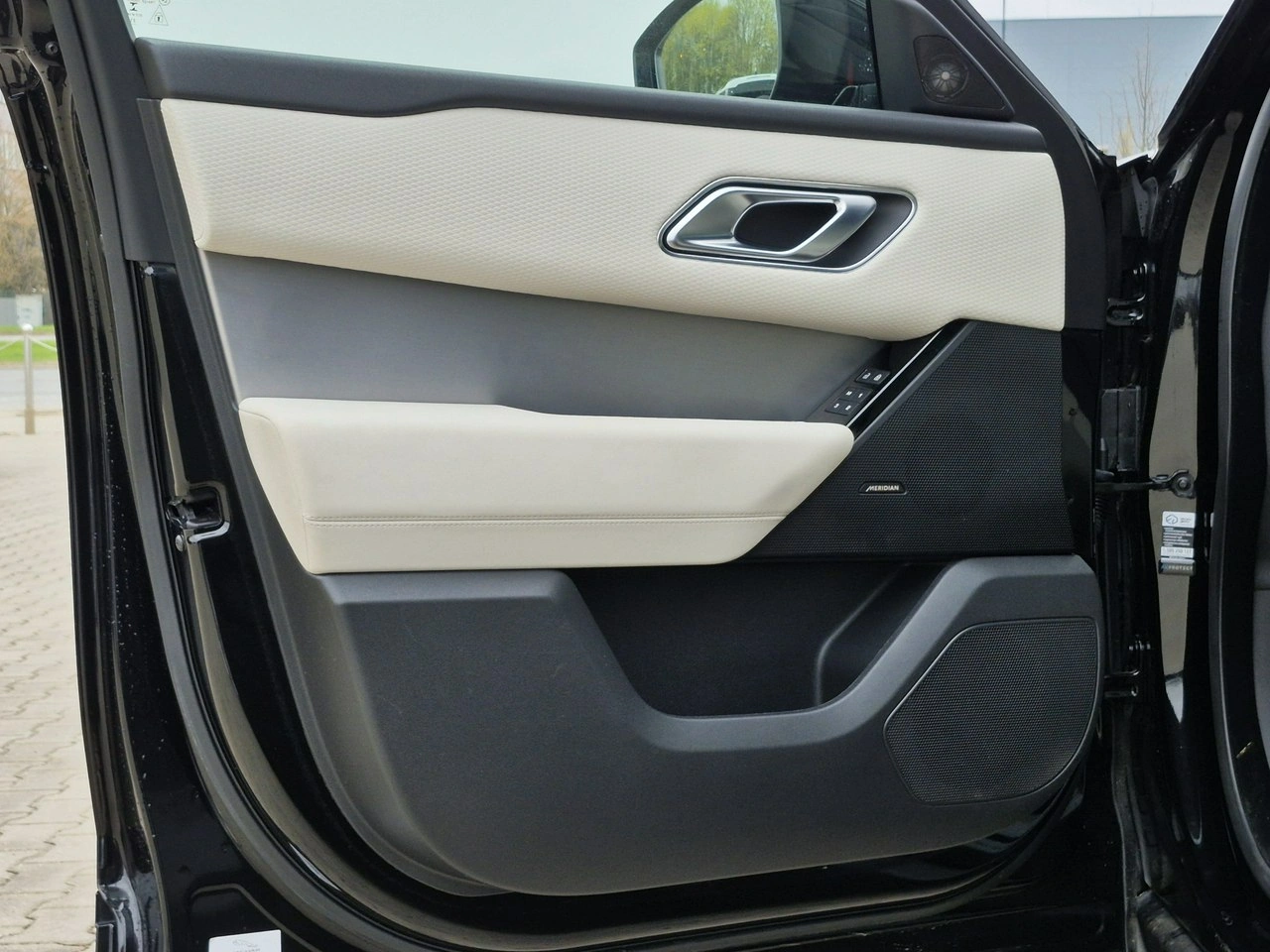 Land Rover Range Rover Velar - Zdjęcie 16