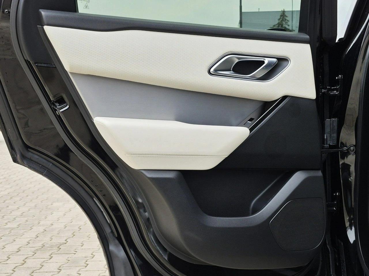 Land Rover Range Rover Velar - Zdjęcie 22