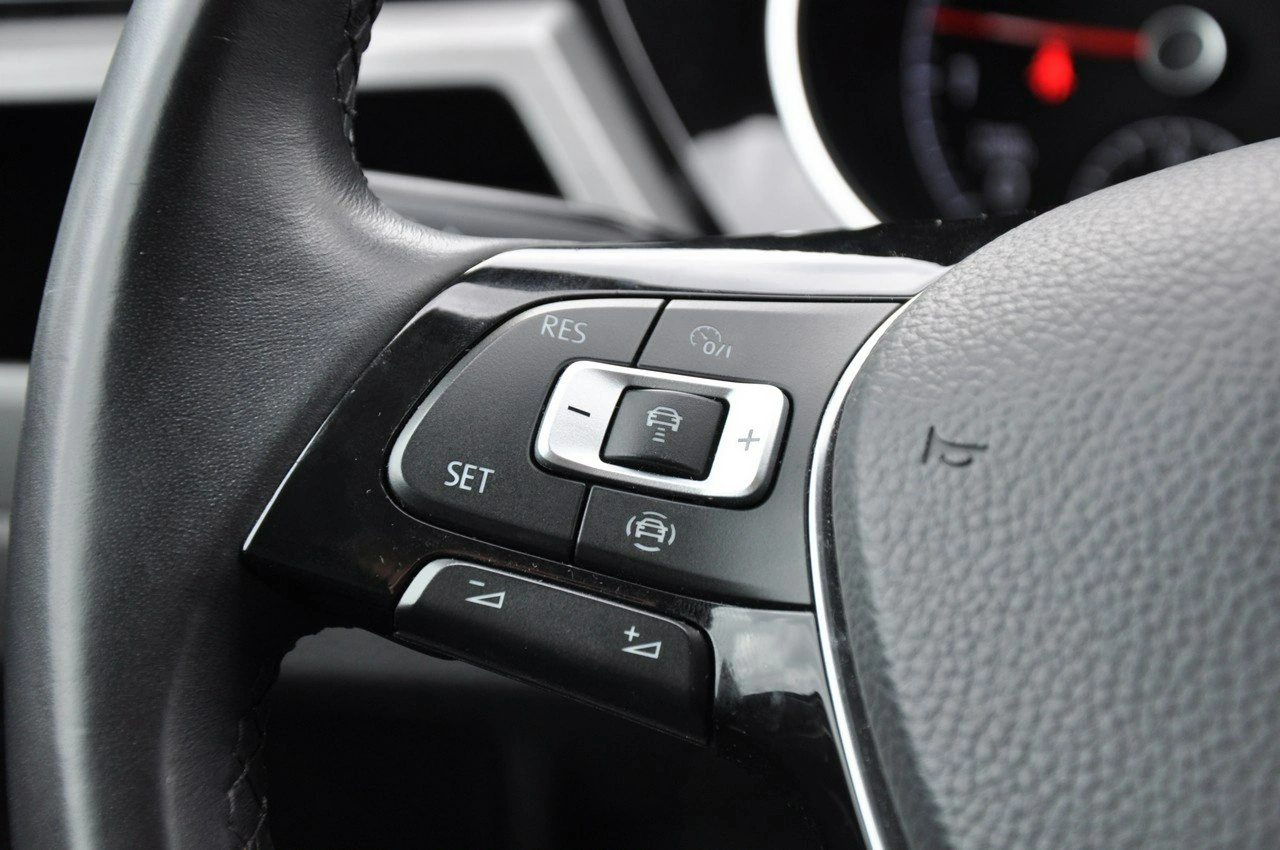 Volkswagen Touran - Zdjęcie 14