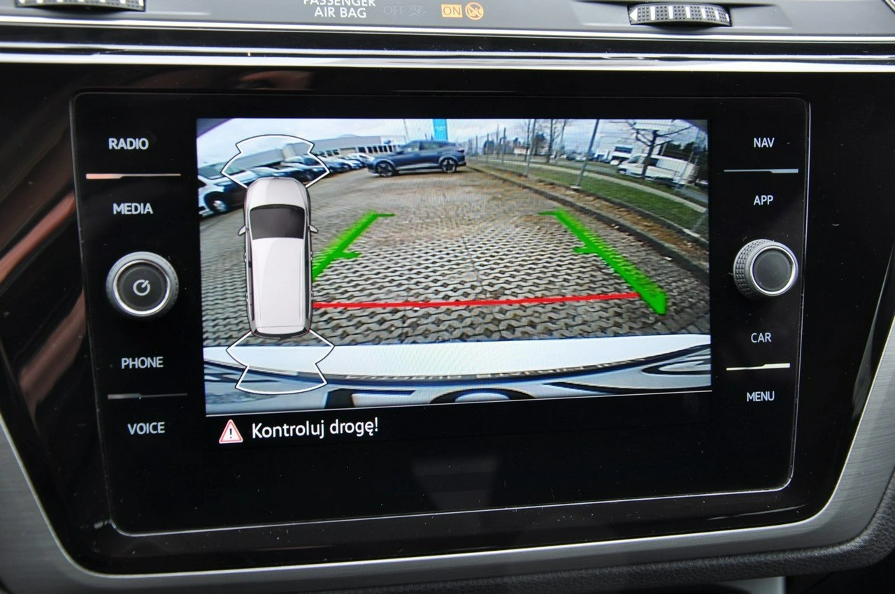 Volkswagen Touran - Zdjęcie 16