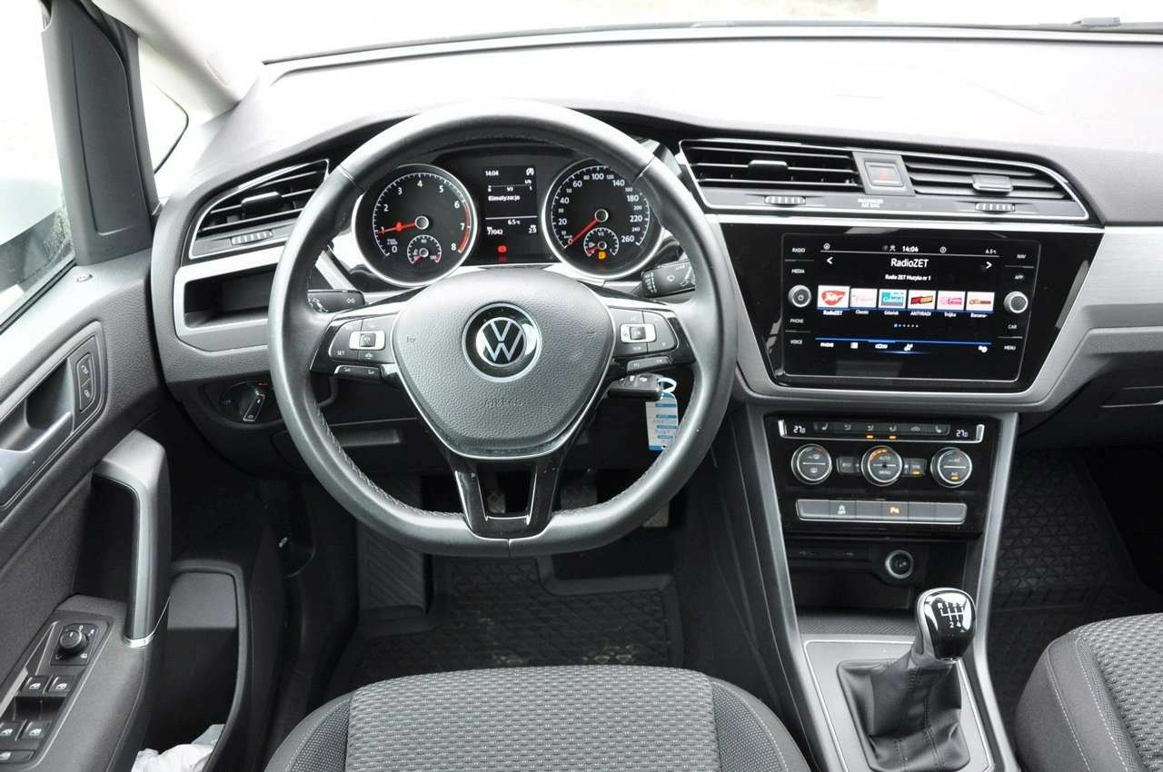 Volkswagen Touran - Zdjęcie 20