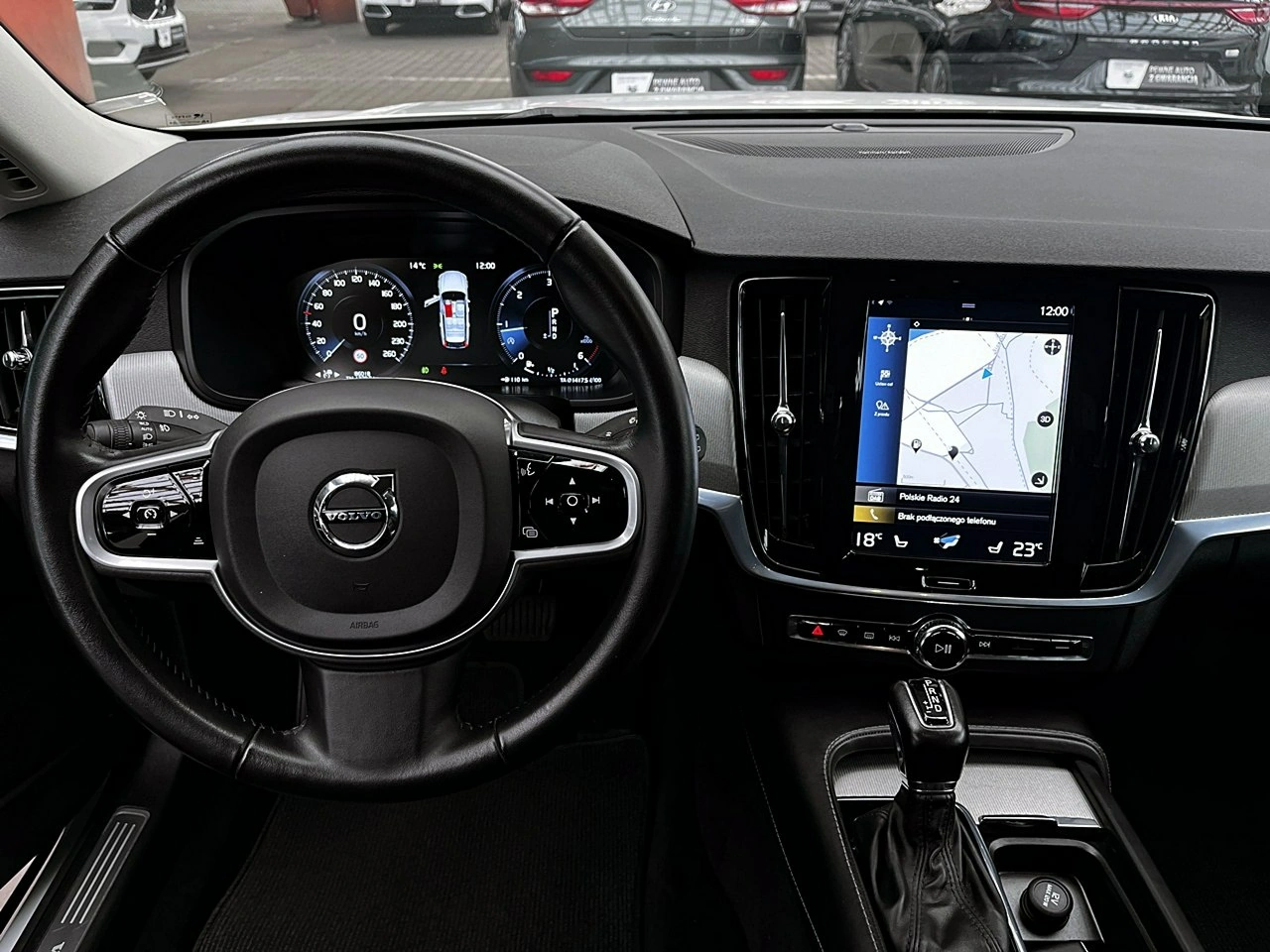 Volvo V90 Cross Country - Zdjęcie 21