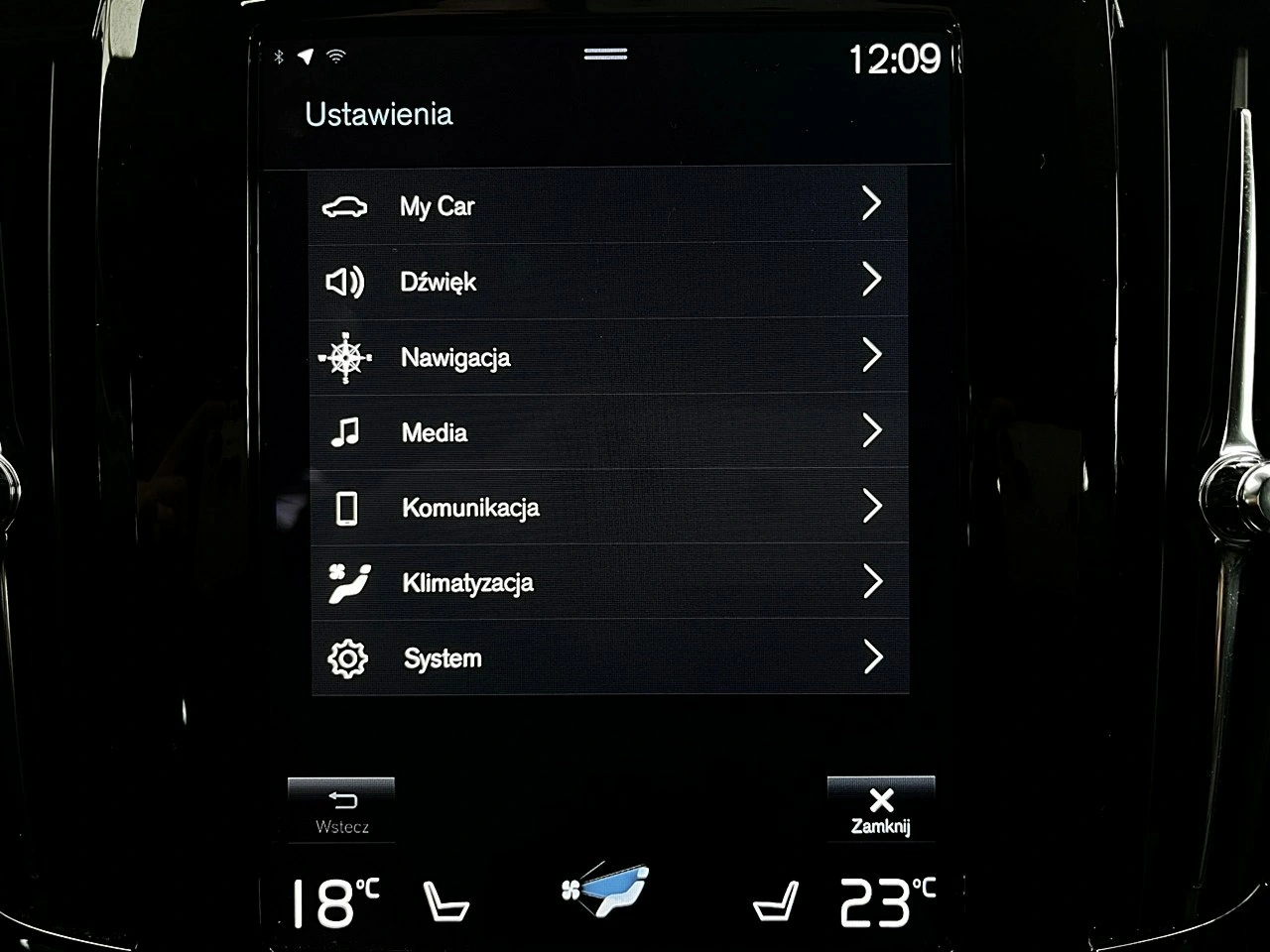 Volvo V90 Cross Country - Zdjęcie 36