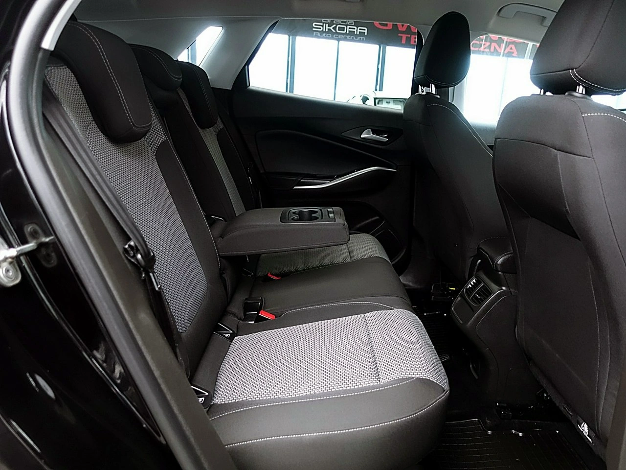 Opel Grandland - Zdjęcie 11