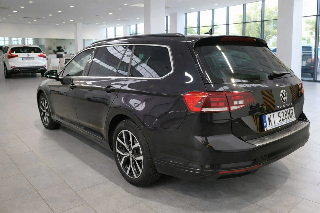 Volkswagen Passat Variant - Zdjęcie 19