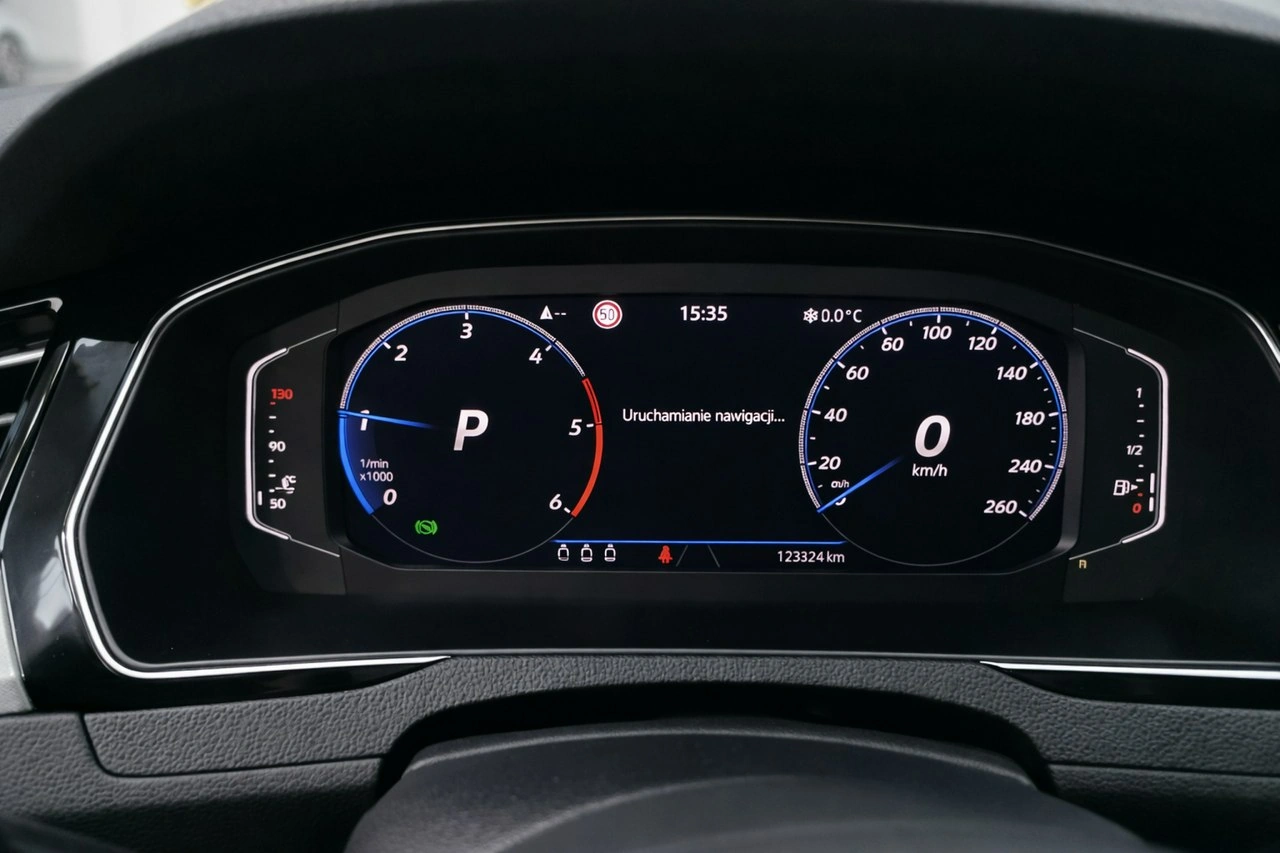 Volkswagen Passat Variant - Zdjęcie 3