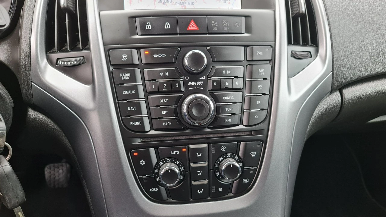 Opel Astra - Zdjęcie 21